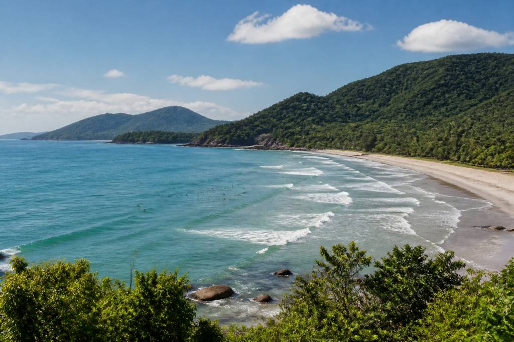 Ubatuba ondas: guia completo para acompanhar as melhores condições do surf